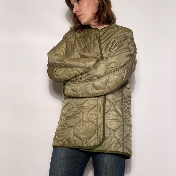 Vintage Asymmetrical Army Green MILITARY Quilted Liner Jacket! Large - Picture 5 of 10